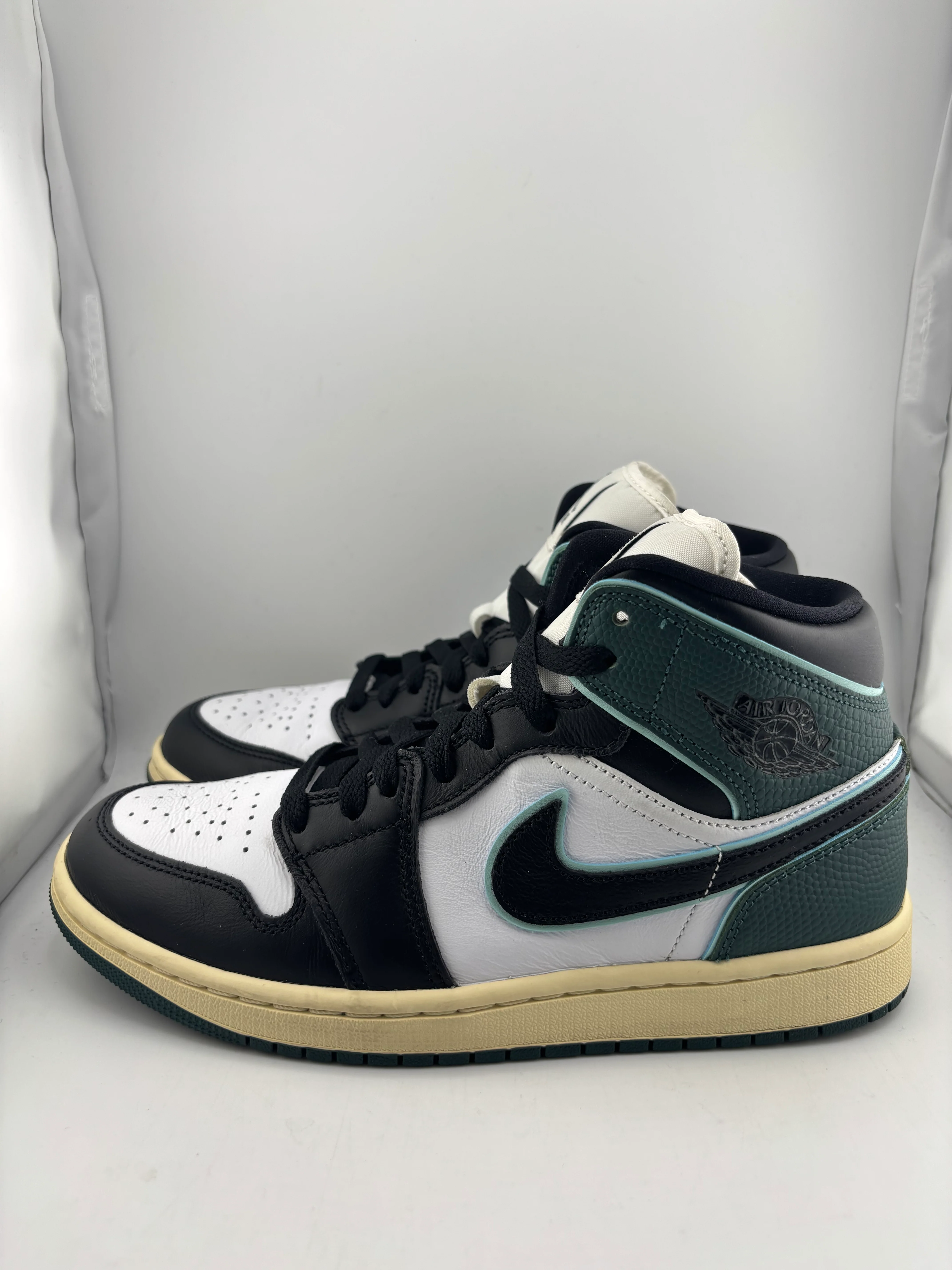 Jordan 1 Mid SE Oxidized Green (Women's) - Joey Sneakers