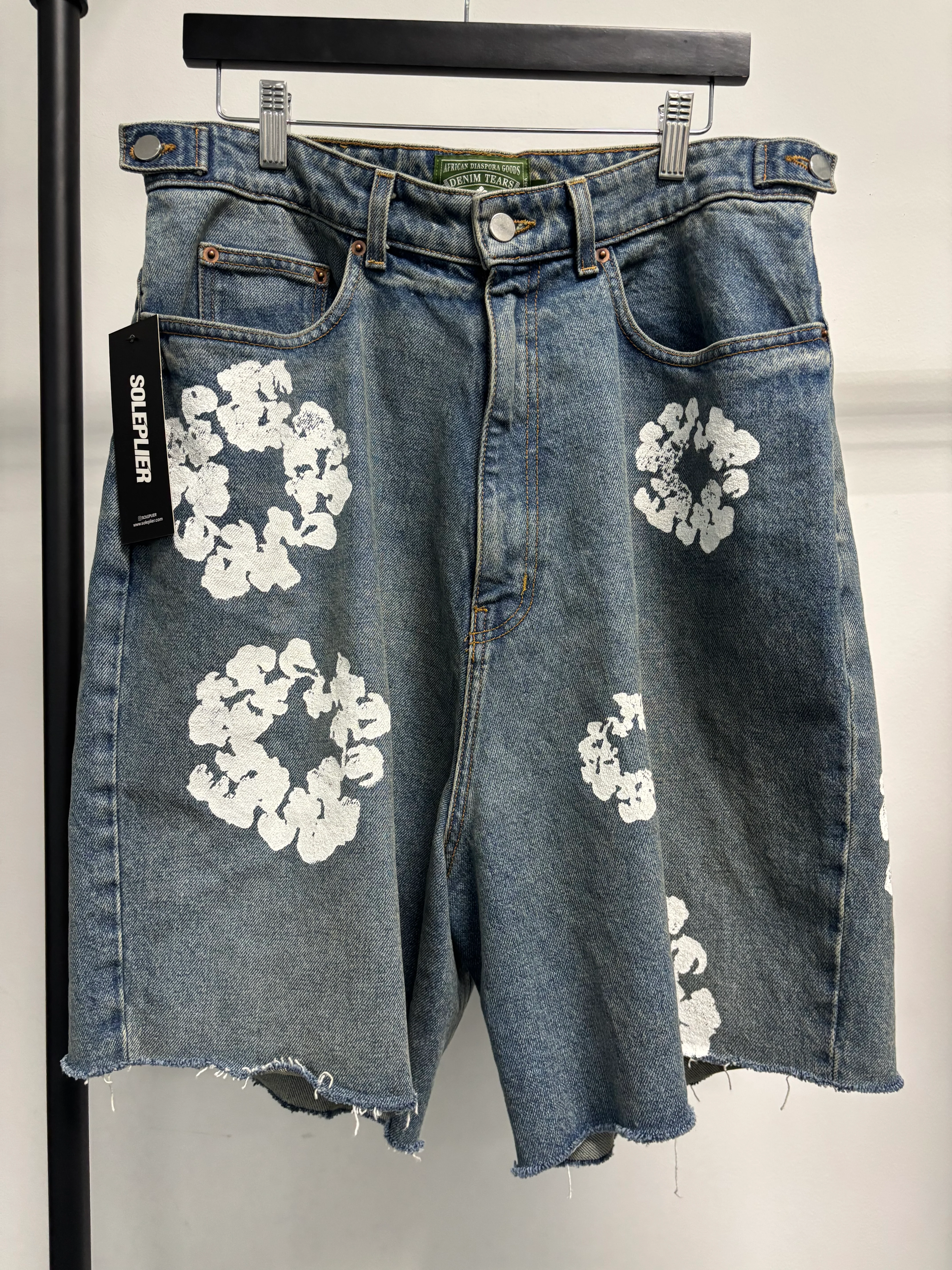 Denim Tears x Levi's The Cotton Wreath Jean Short Light Wash - Joey Sneakers