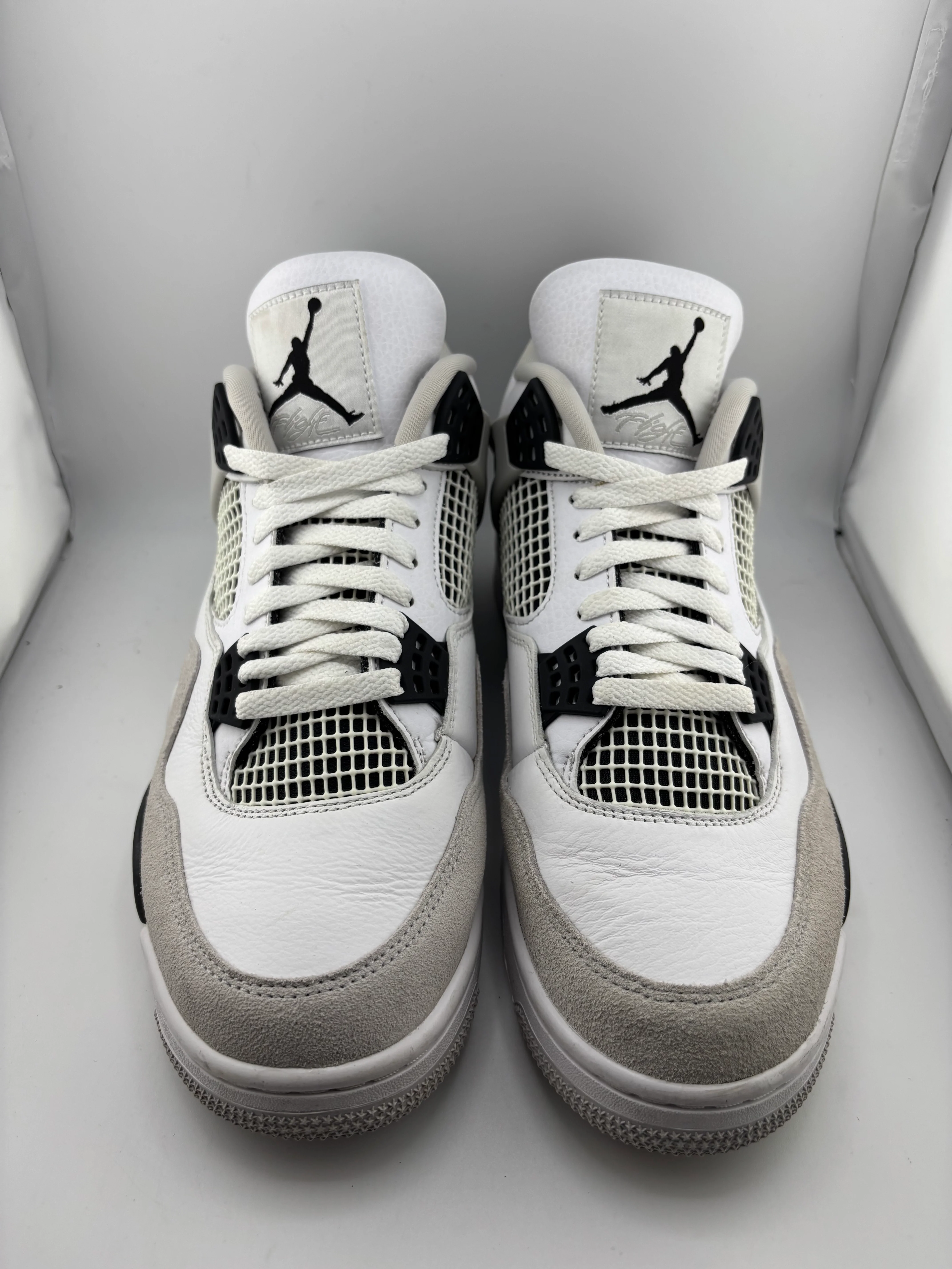 Jordan 4 Retro Military Black - Joey Sneakers