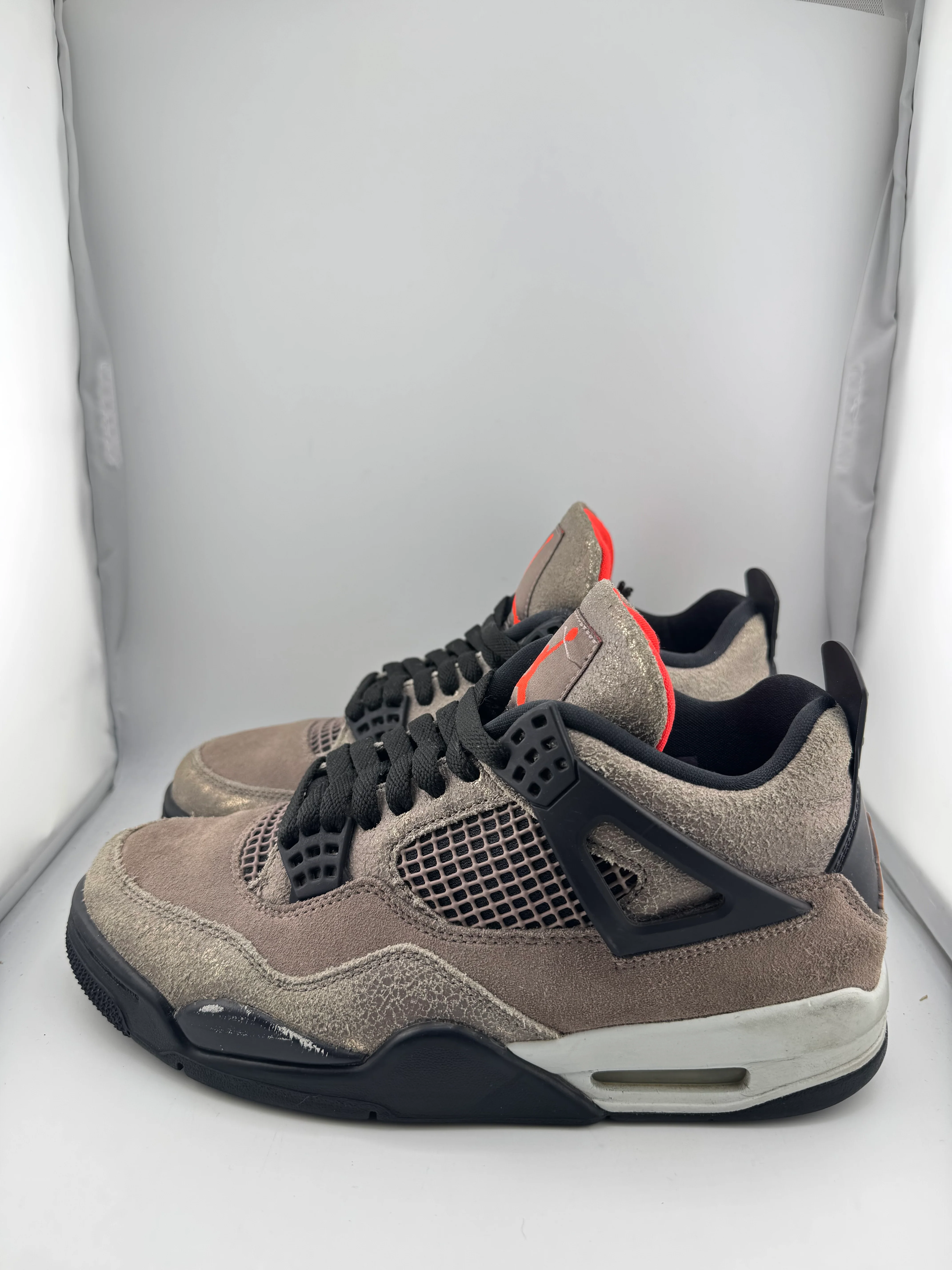 Jordan 4 Retro Taupe Haze - Joey Sneakers